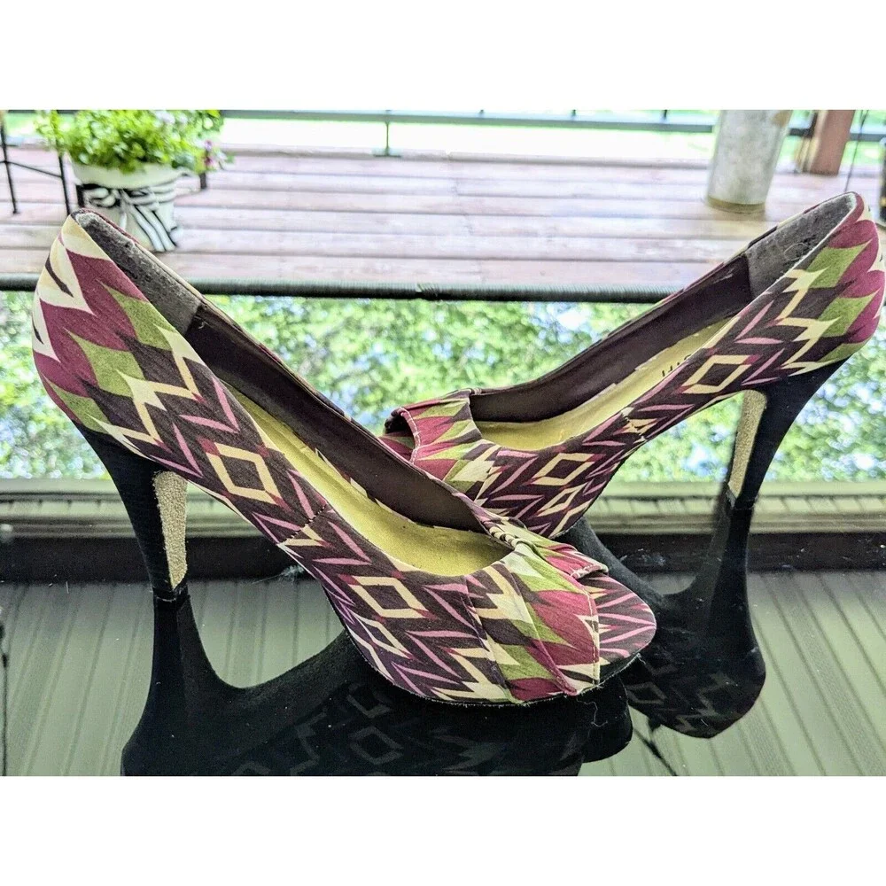 Madden Girl Heels Women's Sz 9 Jacquard Marled Aztec Purple Geometric Peep Toe